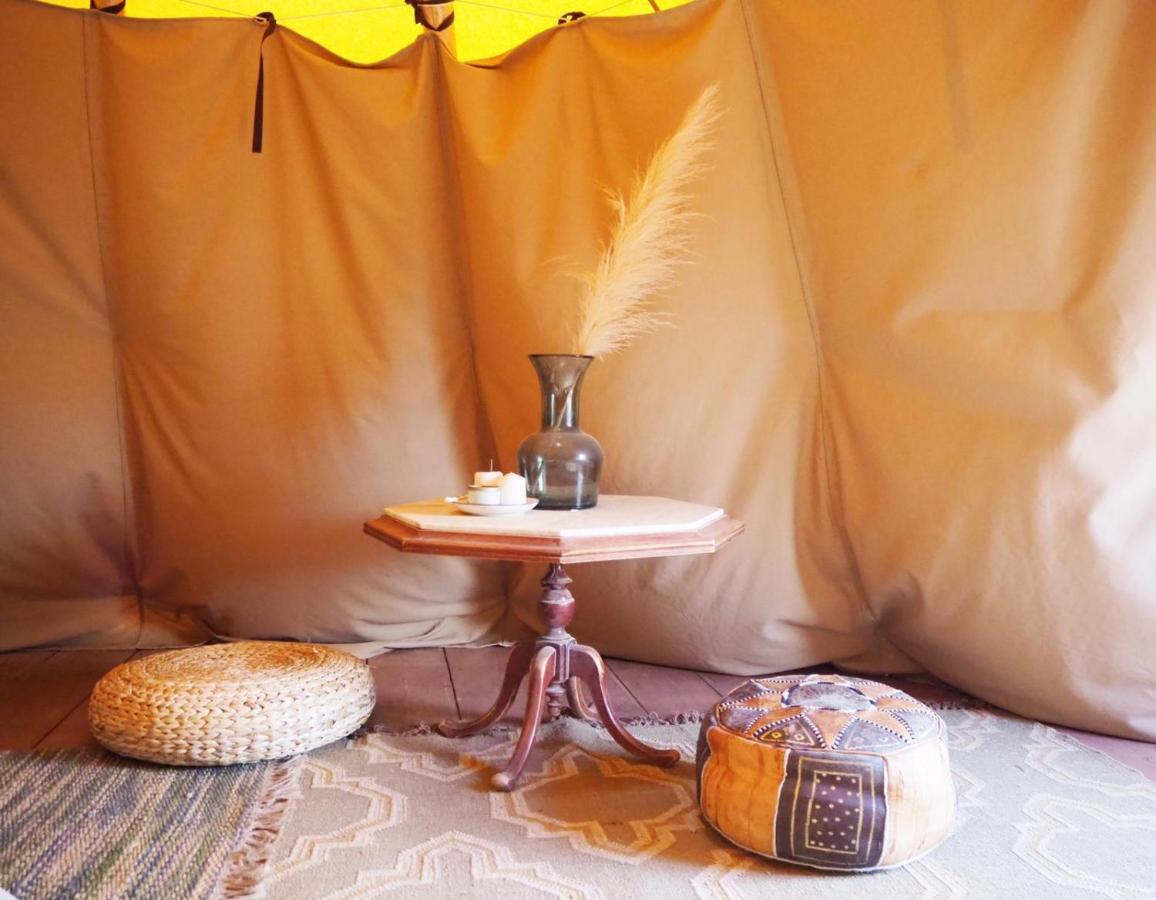 ホテル Teepee Costa ティンダヤ エクステリア 写真